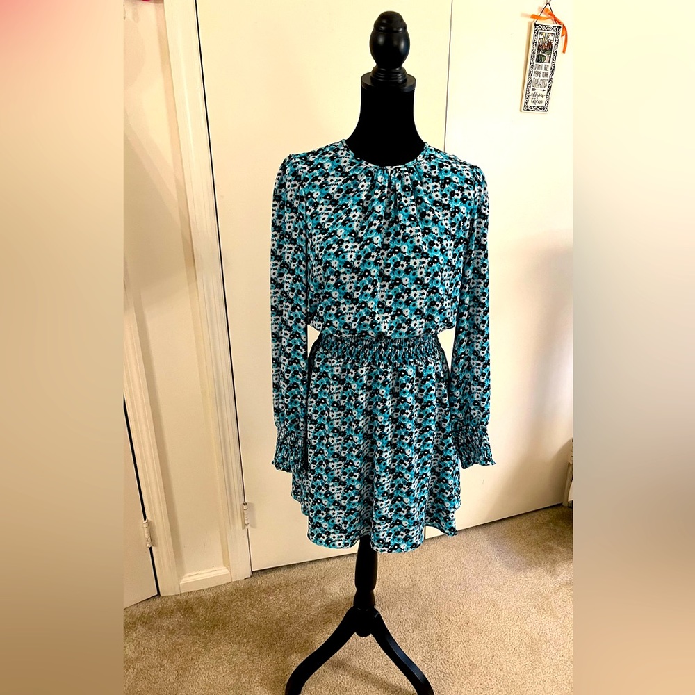 EUC Cute Michael Kors Long Sleeved Dress